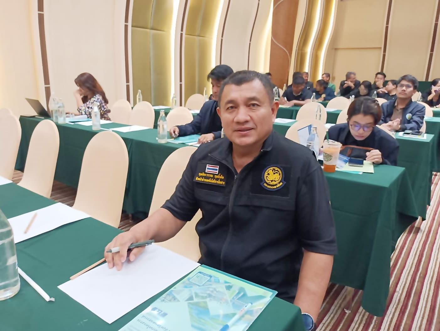 ร่วมการประชุมปฐมนิเทศโครงการจ้างสำรวจออกแบบประตูระบายน้ำในช่องลัดลำน้ำน่าน